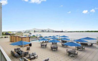 Lovely outdoor terrace and coworking space at Hilton Baton Rouge Capitol Center.