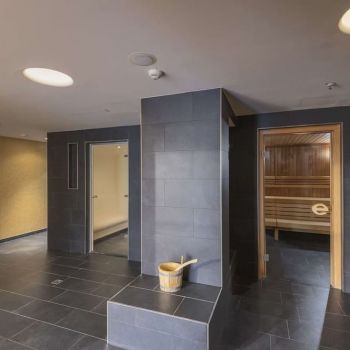 Hotel DoubleTree By Hilton Vienna Schonbrunn image