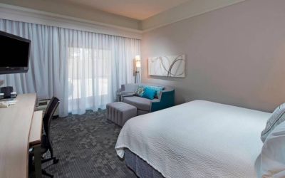Courtyard By Marriott Dothan, Dothan