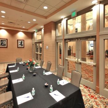 Hotel Holiday Inn Express Baltimore Downtown image
