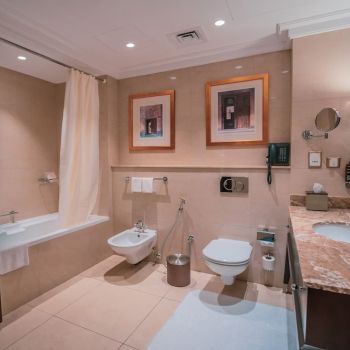 Hotel Millennium Hotel Doha image