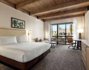 Delux king room with TV and natural light at DoubleTree Resort By Hilton Paradise Valley - Scottsdale.