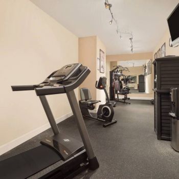 Hotel Baymont Inn & Suites image