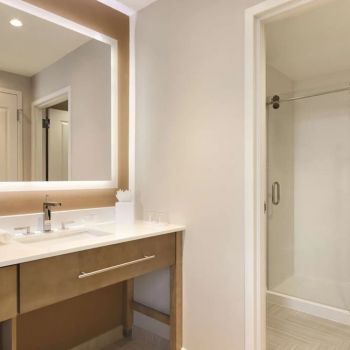Hotel Homewood Suites By Hilton Calgary Downtown image