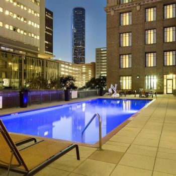 Hotel Courtyard Houston Downtown/Convention Center image