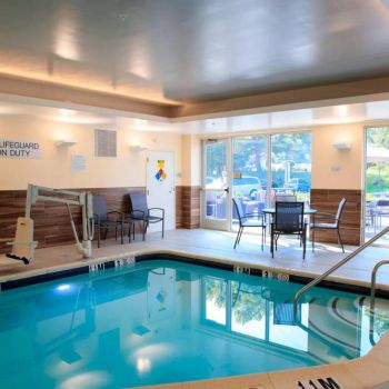 Hotel Fairfield Inn & Suites By Marriott Philadelphia Valley Forge/Great Valley image
