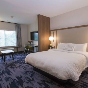 Hotel Fairfield Inn & Suites By Marriott Philadelphia Valley Forge/Great Valley image