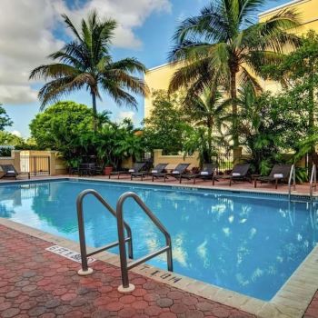 Hotel Hyatt Place Fort Lauderdale Cruise Port image