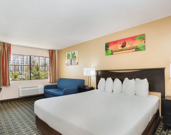 Stanford Inn & Suites Anaheim, Anaheim