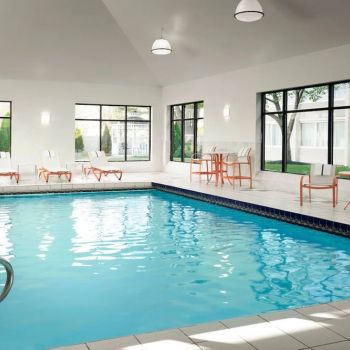 Hotel Holiday Inn Hotel & Suites Boston - Peabody image