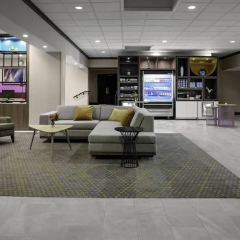 Hotel Holiday Inn Hotel & Suites Boston - Peabody image