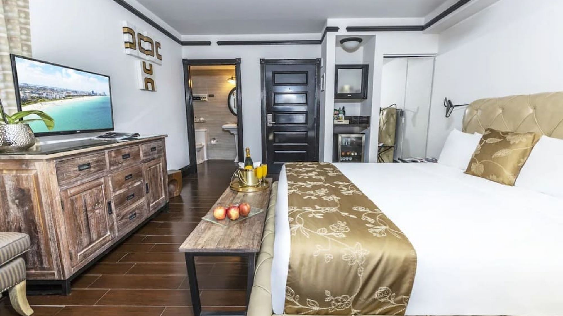 hotel-croydon-miami-beach-day-use-rooms-hotelsbyday