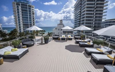 Beautiful rooftop terrace at Hotel Croydon.