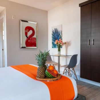 Hotel Seaside All Suites Hotel image