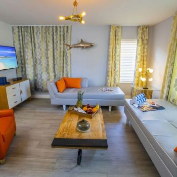 Hotel Seaside All Suites Hotel image