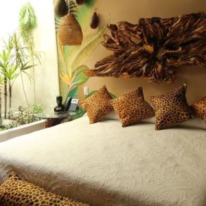 Spacious day room available at Ekléctic Hotel Boutique.