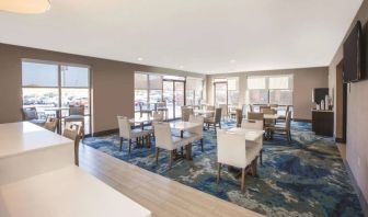 Breakfast area perfect for coworking at La Quinta Inn & Suites By Wyndham Philadelphia Airport.