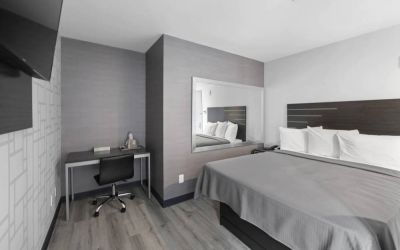 Day use room with work desk at Hotel 365 Bronx.