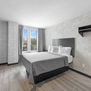 Day use room with natural light at Hotel 365 Bronx.