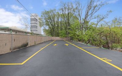 Free self parking at Hotel 365 Bronx.