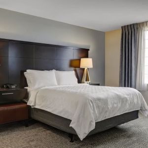 Delux king room with natural light at Staybridge Suites Washington D.C.- Greenbelt.