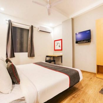 Hotel Hotel Golden Saffron image