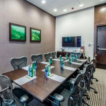 Hotel Hilton Garden Inn Krakow Airport image
