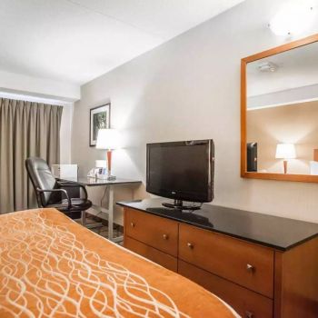 Hotel Comfort Inn Truro image