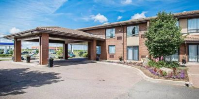 Hotel exterior at Comfort Inn Truro.