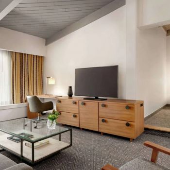 Hotel Hilton Scottsdale Resort & Villas image