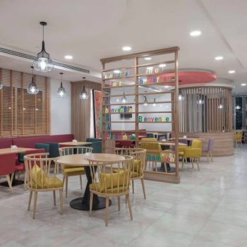 Hotel Hampton By Hilton Doha Old Town image