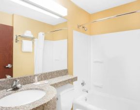 Microtel Inn & Suites By Wyndham Bentonville, Bentonville