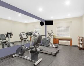 Microtel Inn & Suites By Wyndham Bentonville, Bentonville