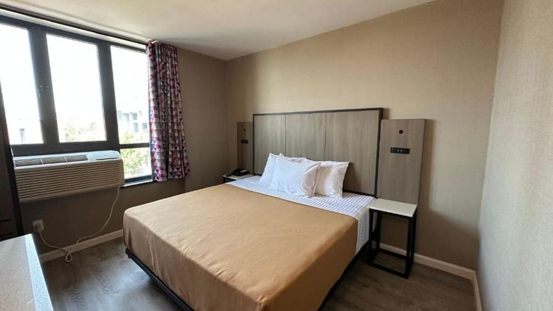 Regal Inn & Suites New York Queens Day Use Rooms