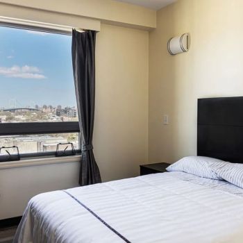 Hotel Astoria Inn LaGuardia Hotel image