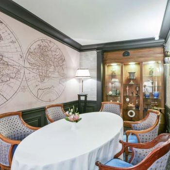 Hotel Maison Astor Paris, Curio Collection By Hilton image