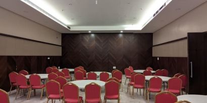 Professional meeting and conference room at Mayur Belgaum Presidency Hotel & Spa.