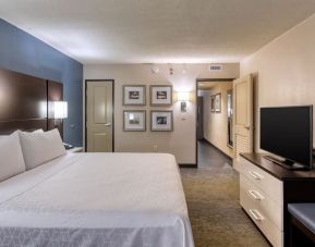 Cozy king room at Holiday Inn Express Atlanta Airport - North.