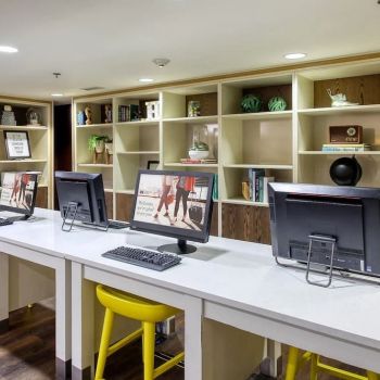 Hotel Holiday Inn Express Atlanta Airport - North image