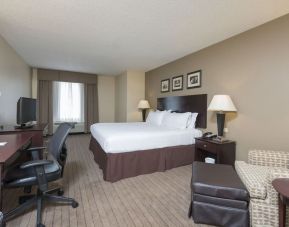 Day rooms equipped with desk and work space ideal for working remotely at Holiday Inn Aurora North- Naperville.