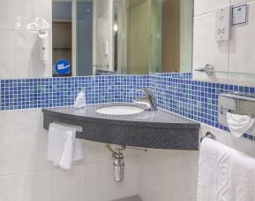 Holiday Inn Express Kettering, Kettering