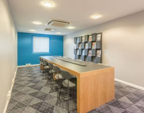 Holiday Inn Express Kettering, Kettering