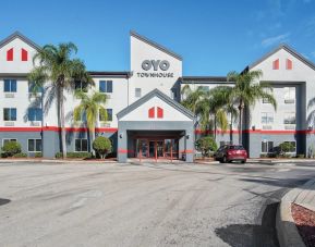 Parking available at OYO Townhouse Orlando West.
