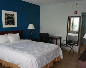Day use room with work desk at Airport Waterfront Inn.
