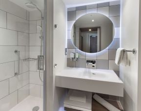 Private bathroom with shower at Hampton By Hilton Dublin City Centre.