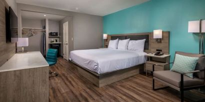 King bed at Travelodge LAX By Wyndham.