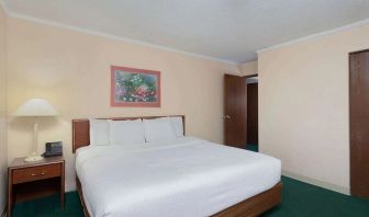 Day use room at Norwood Inn Statefare Grounds.