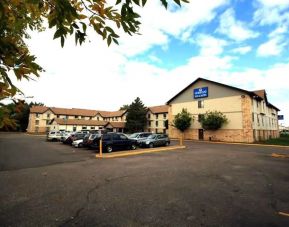 Norwood Inn & Suites - Roseville, Roseville