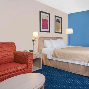 Day use room with living area at Norwood Inn & Suites La Crosse.