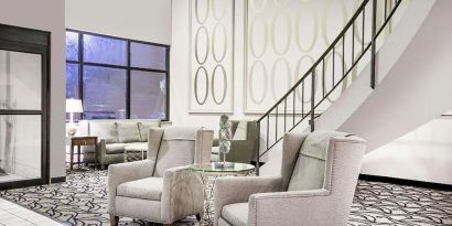 Lobby lounge at Norwood Inn & Suites La Crosse.